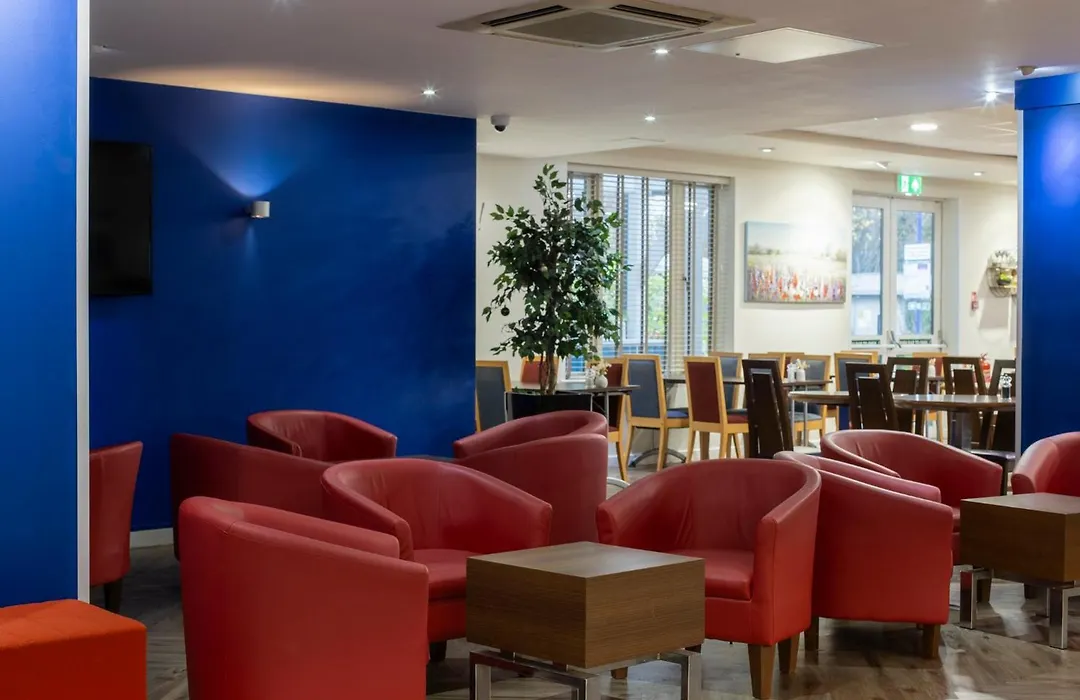 Holiday Inn Express Poole By Ihg-1